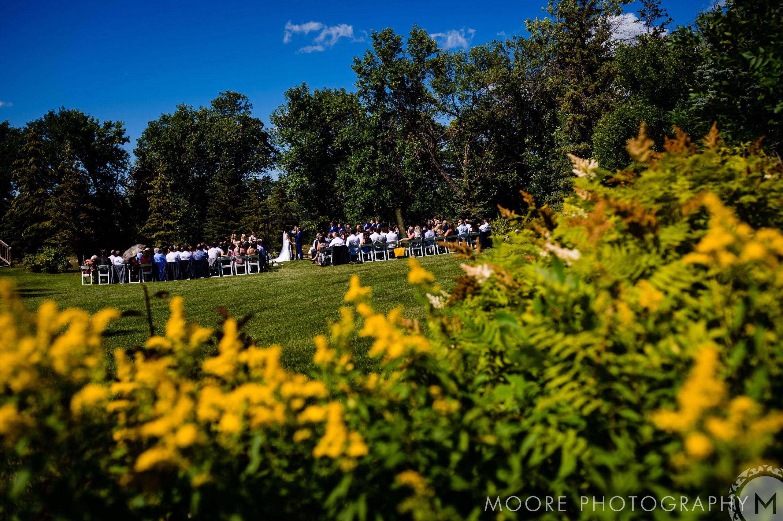 Winnipeg - The Gates On Roblin