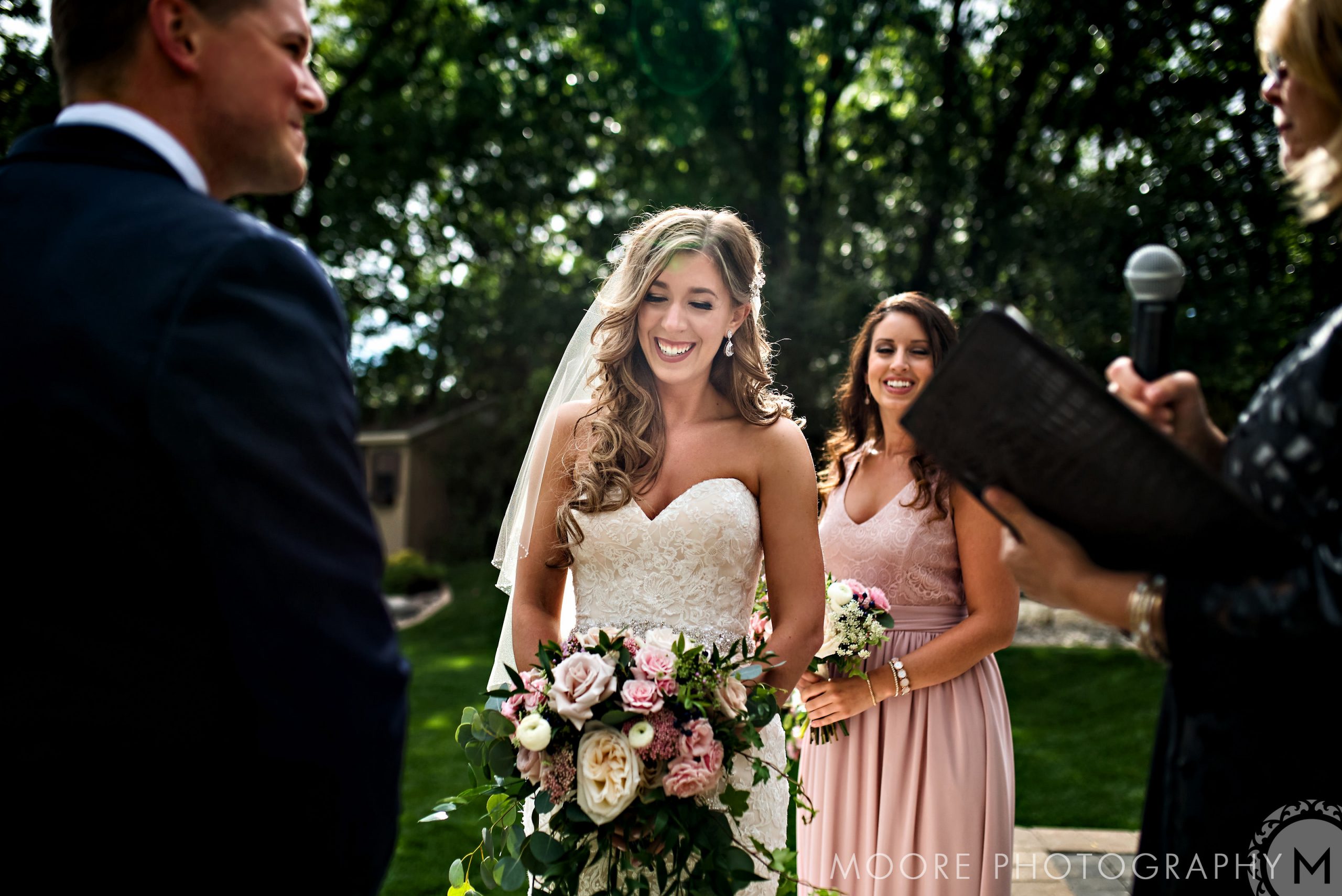 Wedding Dress - Flower bouquet
